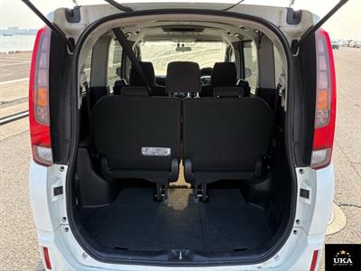 2015 Toyota Noah - Thumbnail