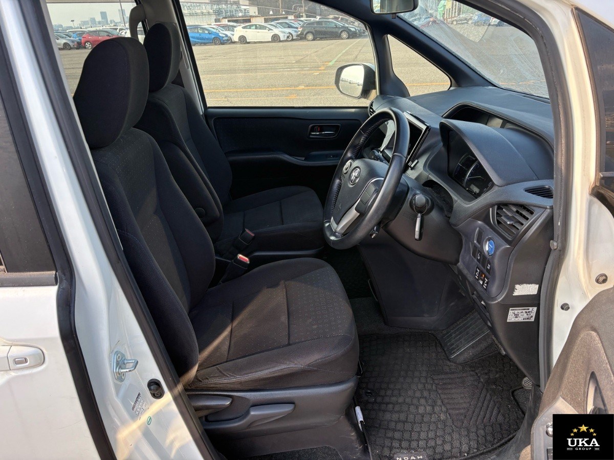 2015 Toyota Noah