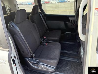 2015 Toyota Noah - Thumbnail