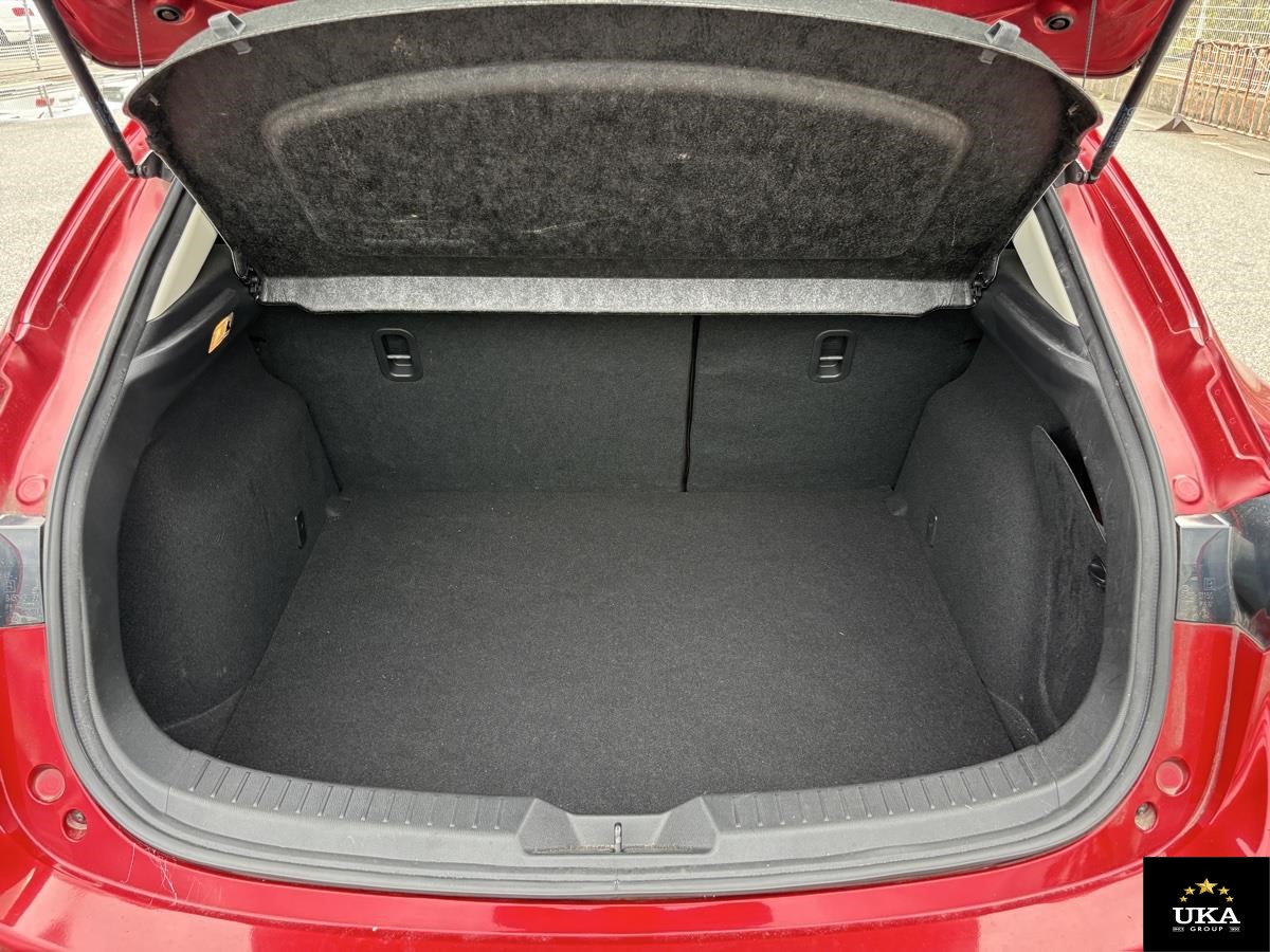 2015 Mazda Axela