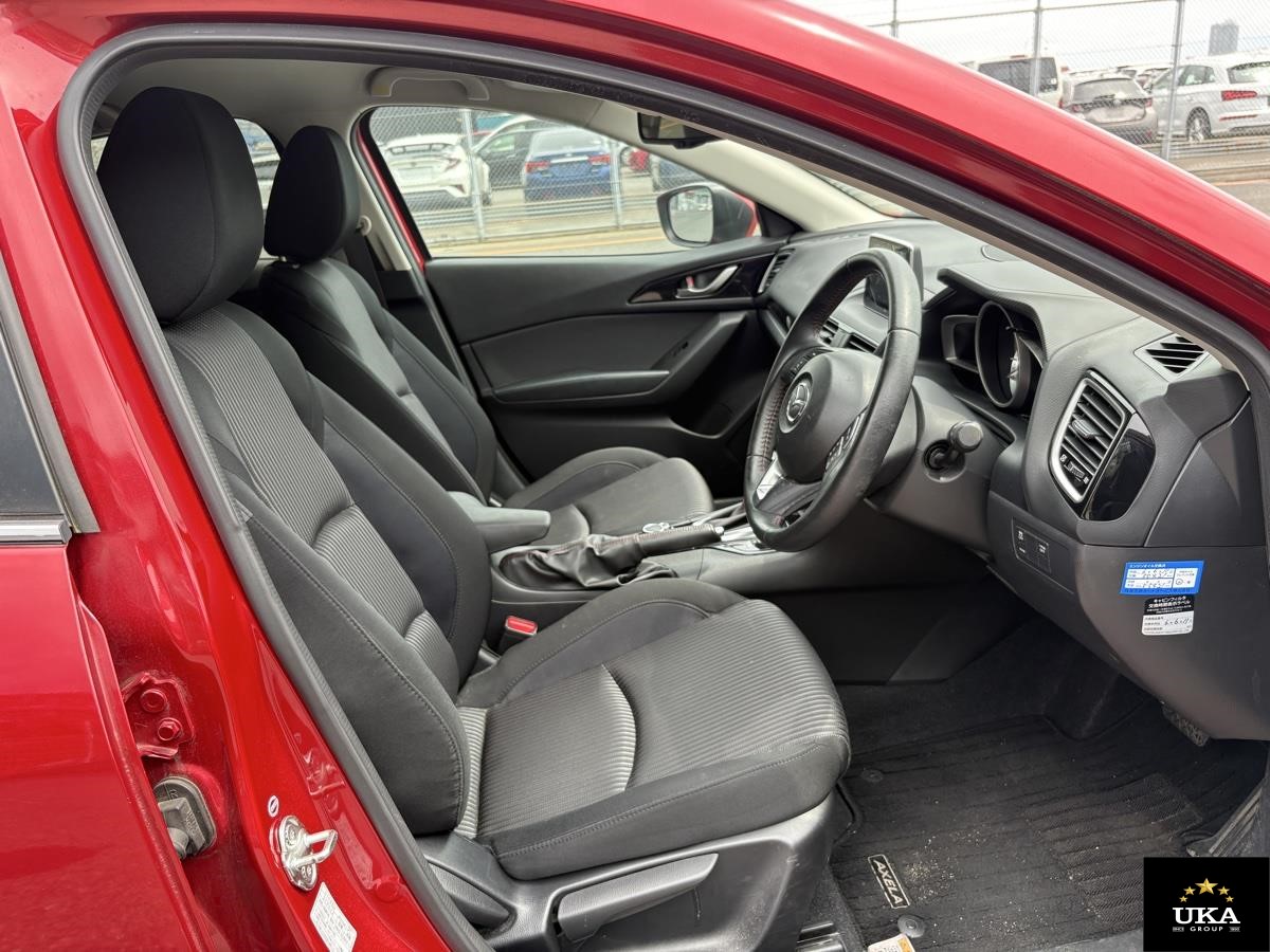 2015 Mazda Axela