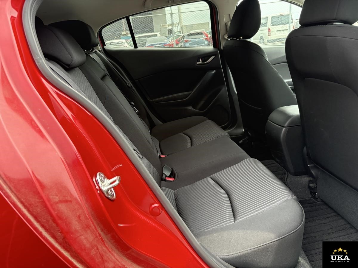 2015 Mazda Axela