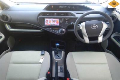 2014 Toyota Aqua - Thumbnail