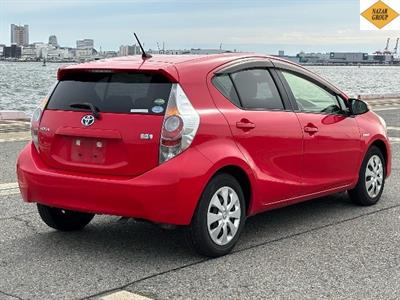 2014 Toyota Aqua - Thumbnail