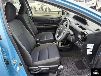 2016 Toyota Aqua - Thumbnail