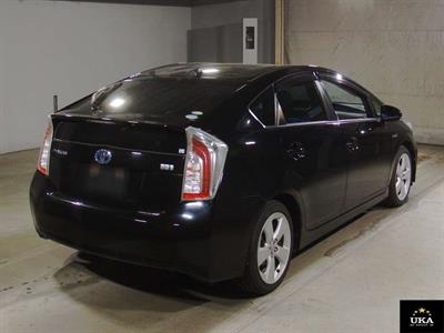 2014 Toyota Prius - Thumbnail