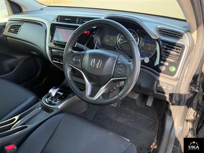 2015 Honda Grace - Thumbnail