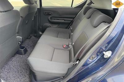 2016 Toyota Aqua - Thumbnail
