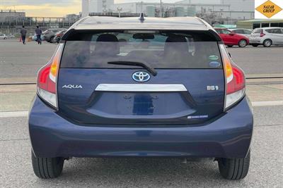 2016 Toyota Aqua - Thumbnail