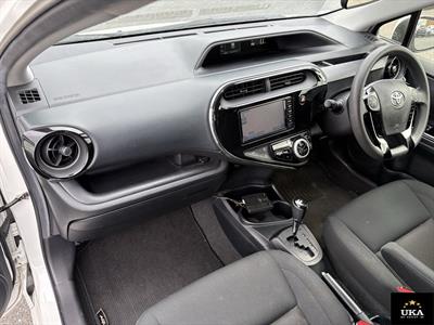 2018 Toyota Aqua - Thumbnail