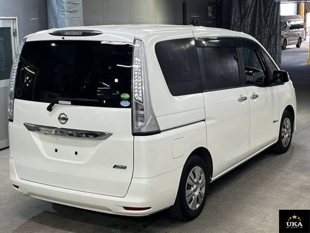 2015 Nissan Serena