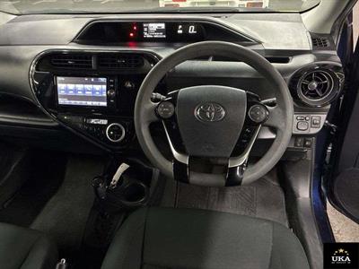 2018 Toyota Aqua - Thumbnail
