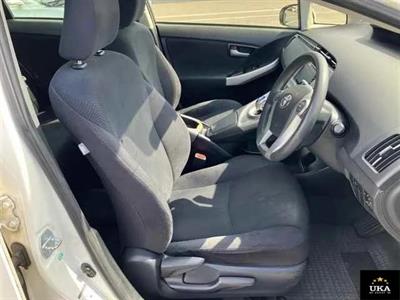 2014 Toyota Prius - Thumbnail