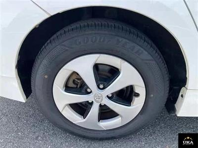 2014 Toyota Prius - Thumbnail