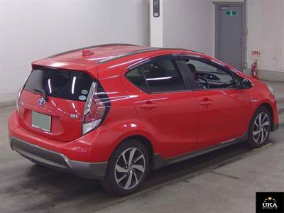 2015 Toyota Aqua - Thumbnail