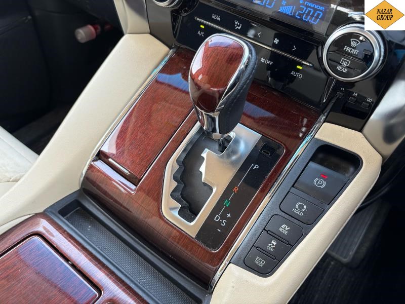 2015 Toyota Vellfire