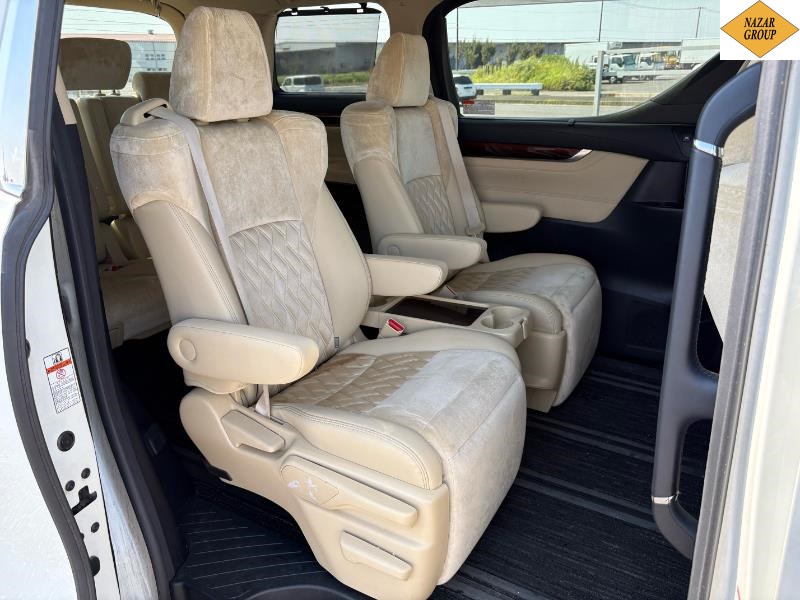 2015 Toyota Vellfire