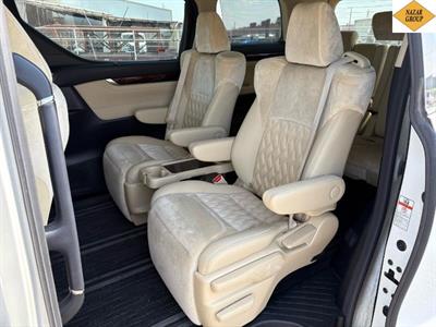2015 Toyota Vellfire - Thumbnail