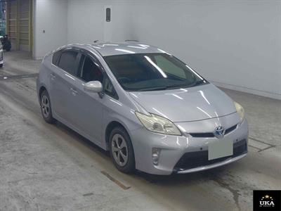 2012 Toyota Prius - Thumbnail