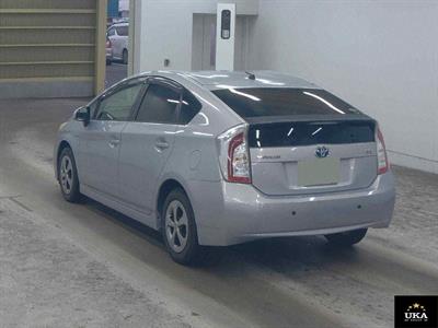 2012 Toyota Prius - Thumbnail