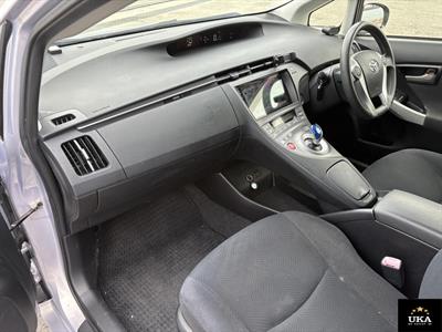 2012 Toyota Prius - Thumbnail