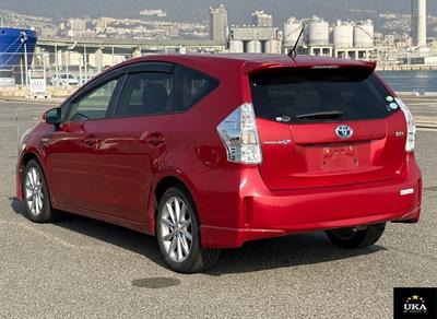 2013 Toyota Prius - Thumbnail