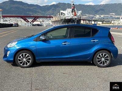2015 Toyota Aqua - Thumbnail
