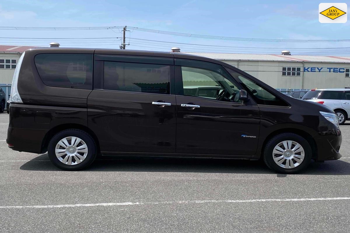 2015 Nissan Serena