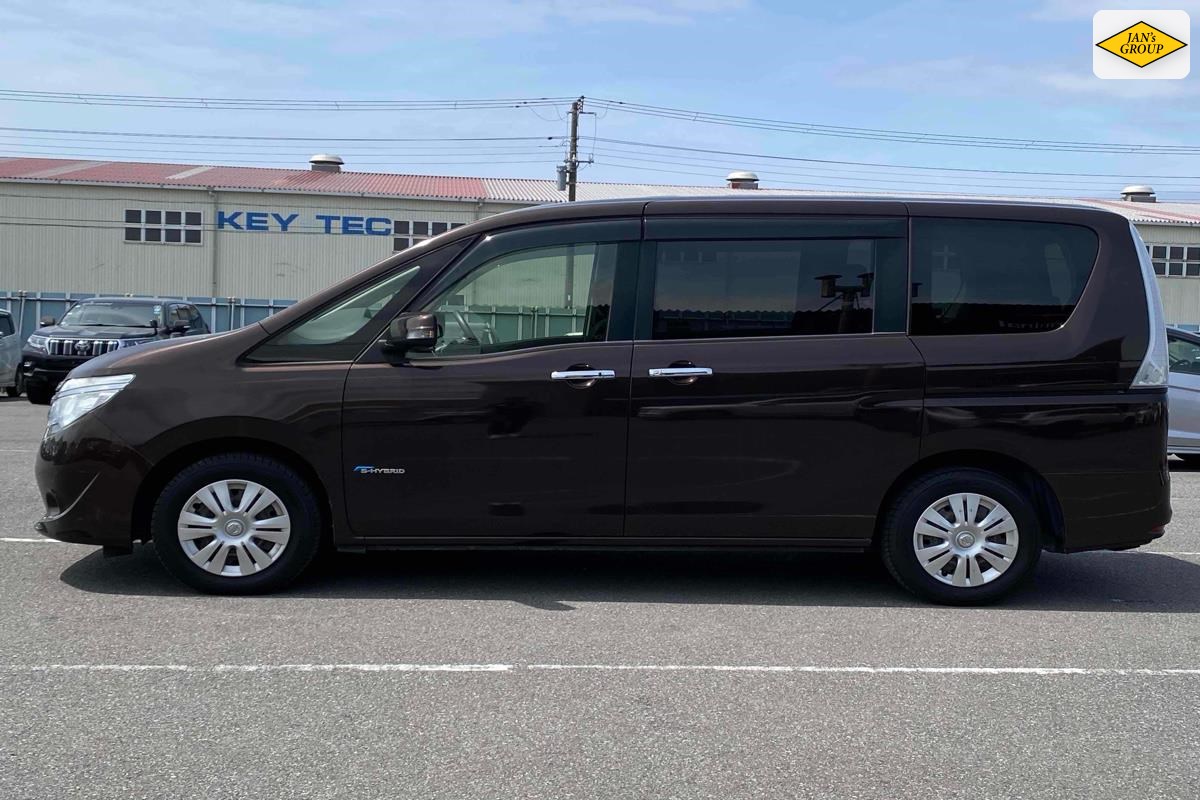 2015 Nissan Serena