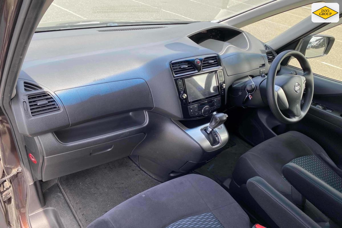 2015 Nissan Serena