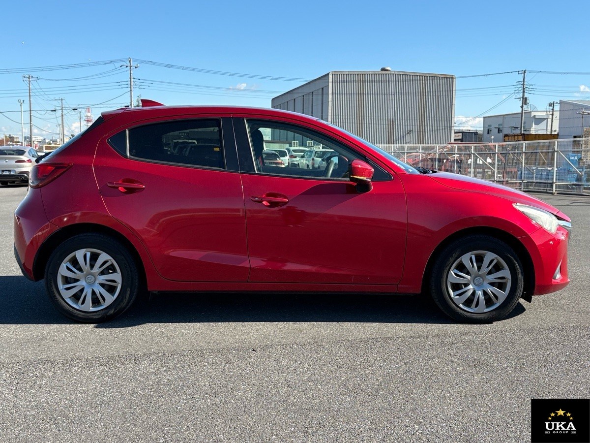 2017 Mazda Demio