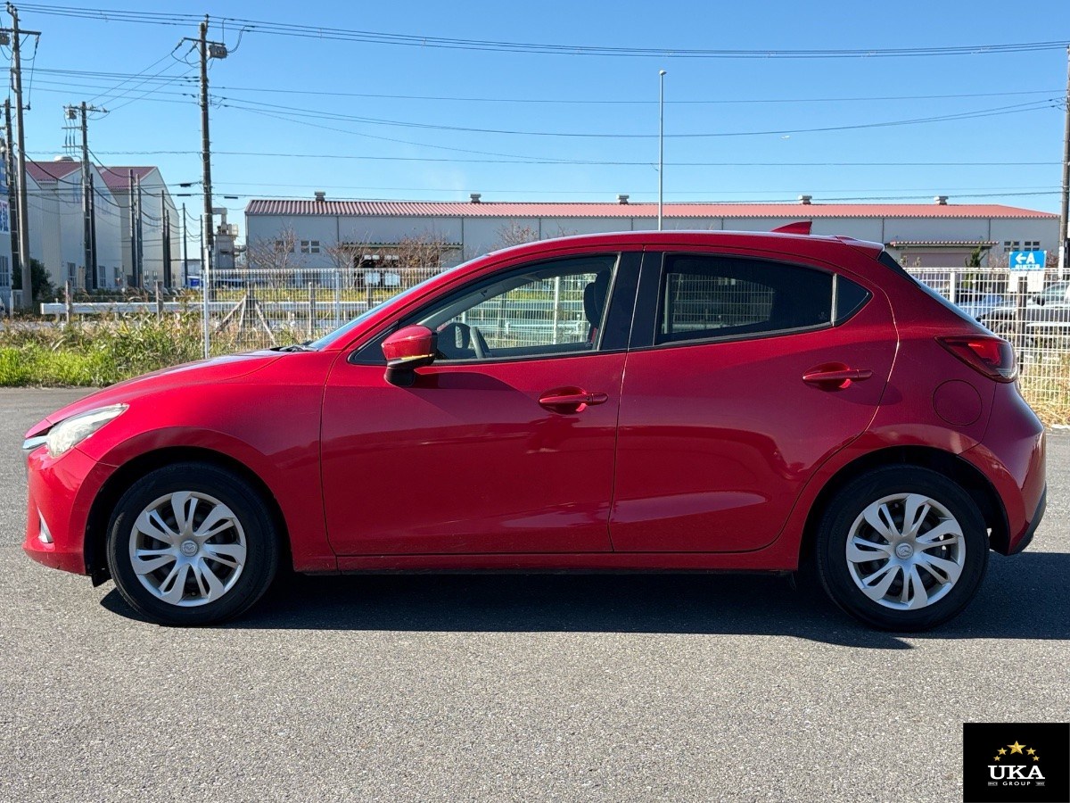2017 Mazda Demio