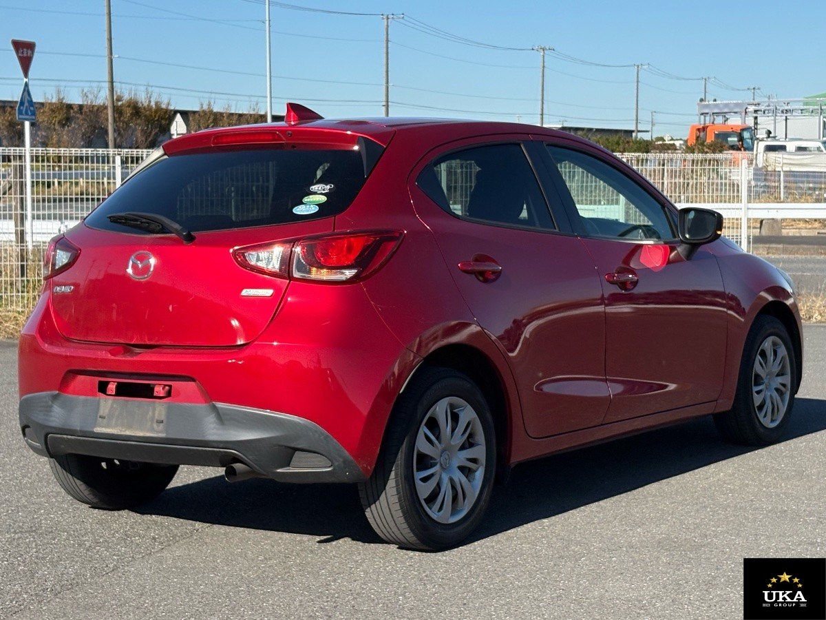 2017 Mazda Demio