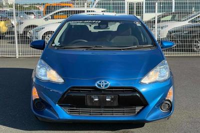 2016 Toyota Aqua - Thumbnail
