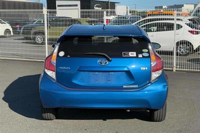 2016 Toyota Aqua - Thumbnail