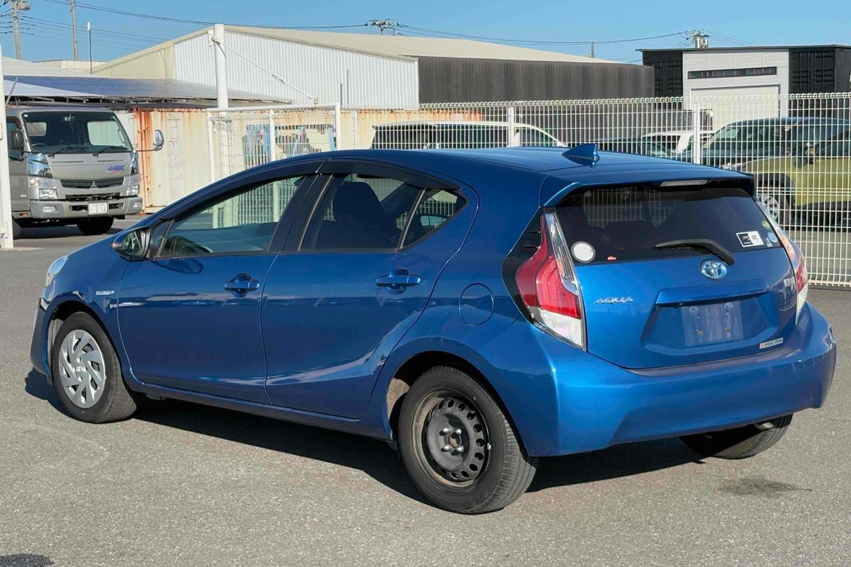 2016 Toyota Aqua