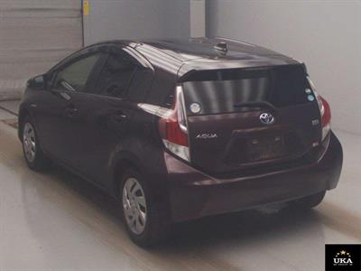 2015 Toyota Aqua - Thumbnail