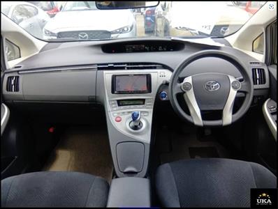 2013 Toyota Prius - Thumbnail