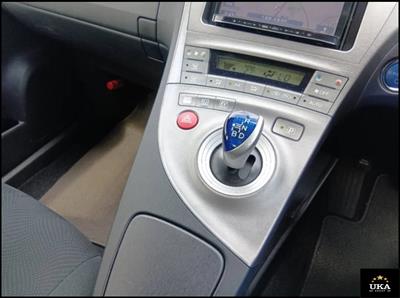 2013 Toyota Prius - Thumbnail