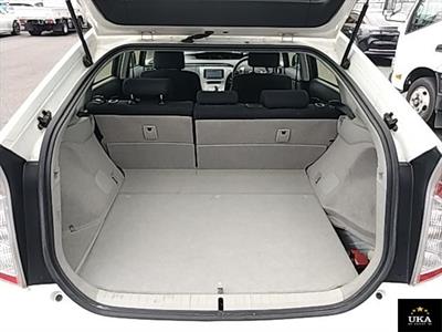 2013 Toyota Prius - Thumbnail