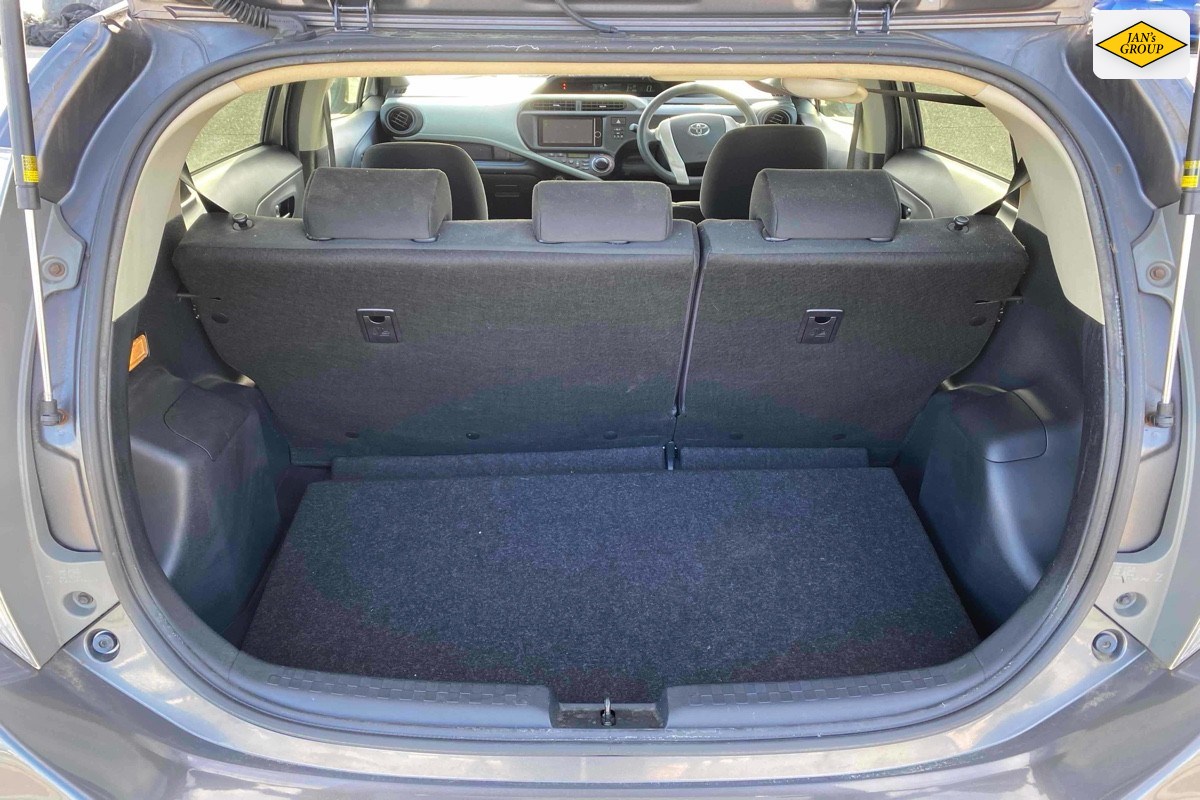 2013 Toyota Aqua