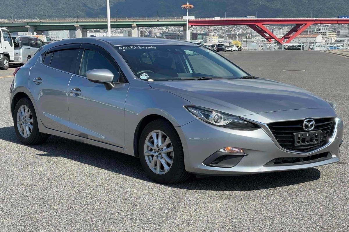 2015 Mazda Axela
