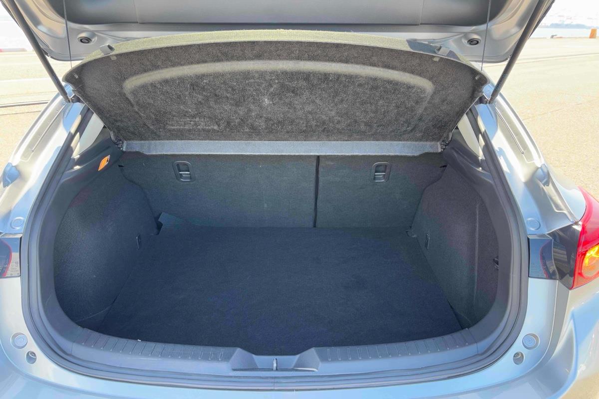 2015 Mazda Axela