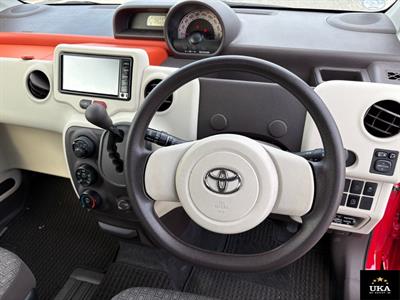 2013 Toyota Porte - Thumbnail