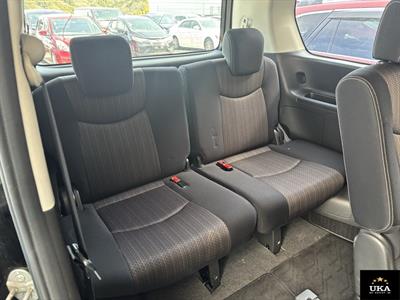 2016 Nissan Serena - Thumbnail