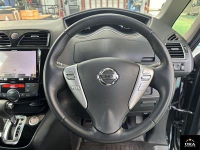 2016 Nissan Serena - Thumbnail