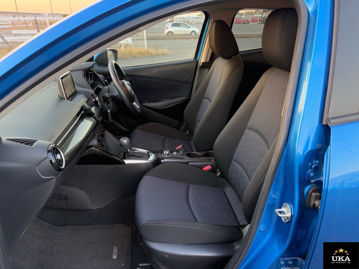 2016 Mazda Demio