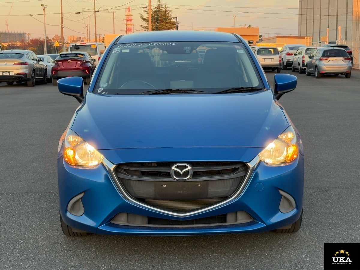 2016 Mazda Demio