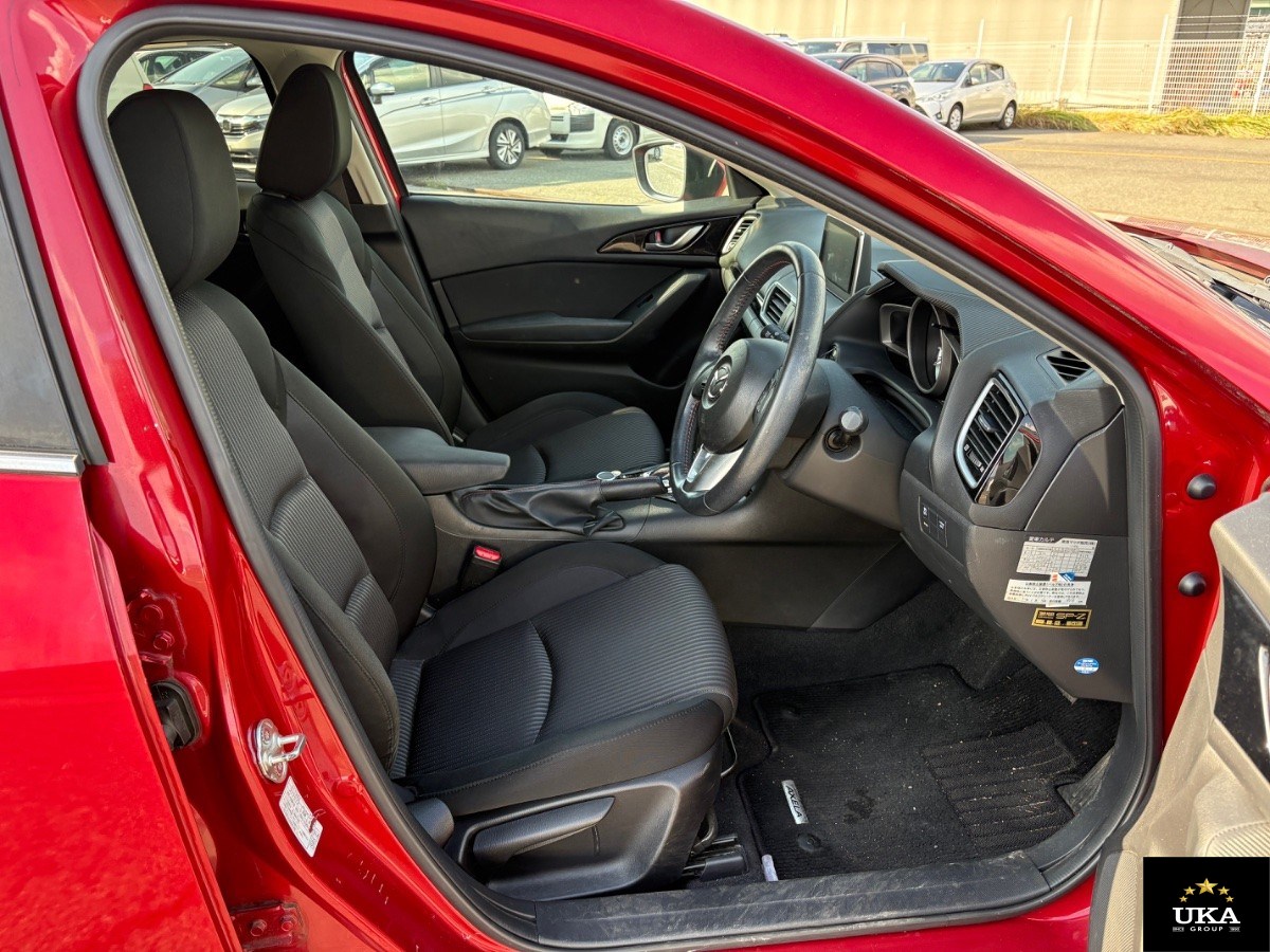 2015 Mazda Axela