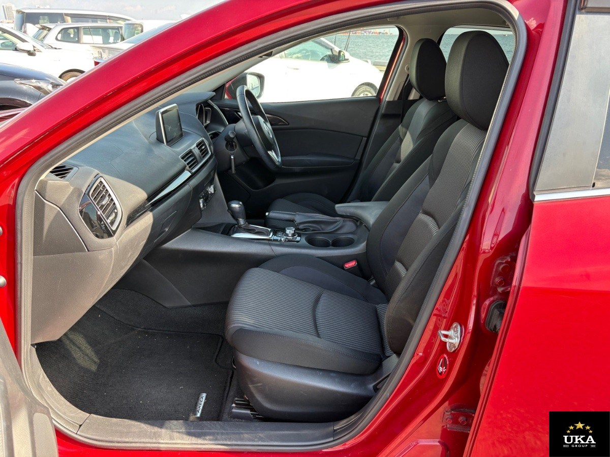 2015 Mazda Axela